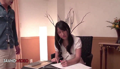 Shaved Pussy teen Suzu Ichinose gives a steamy Japanese blowjob then begs Creampie sex hard Teen 2026/HD