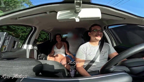 I put the cuckold in the driver's seat while his hung friend grabbed me from the back seat, we stop on the road so he could fuck me like a whore. showcasing Kriss Hotwife, Realizador Baiano, Cuckold Da Kriss 2026/FullHD