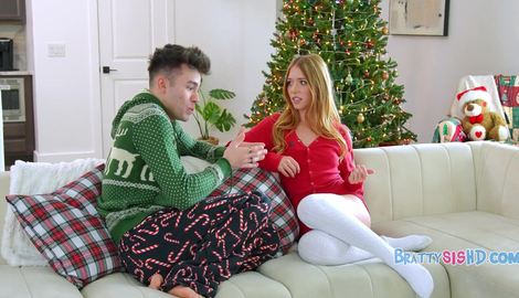 Fuck Your Silly Movies Step BROTHER, Only Thing I Want This Christmas Is Your COCK with social media stars Myra Moans, Enzo East 2026/FullHD