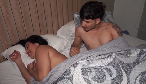 Big-bootied stepmom and her well-endowed stepson end up having sex after accidentally sharing a hotel bed. with social media stars Sarah Black, Big Jackson 2026/FullHD