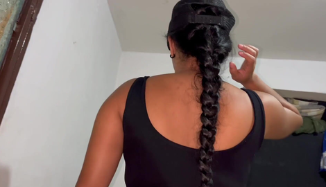 Stepdaughter changes clothes in front of stepfather! Ever since she tried sex, she's been horny all over the house! presenting La novia, Novio1 2026/FullHD