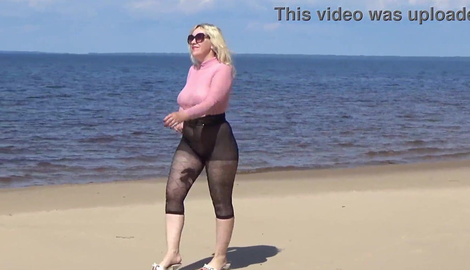 Funny milf with nylon ass and tits on beach with stunning model Roseredrus 2026/FullHD