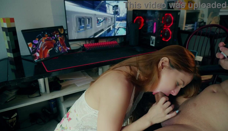The redhead wanted attention and gave me her ass to FILL spotlighting Cintia Lara, Nerd Comedor 2026/FullHD