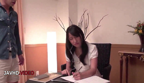 Shaved Pussy teen stunner Suzu Ichinose gives naughty JAV blowjob then Creampie fuck Teen 2026/HD