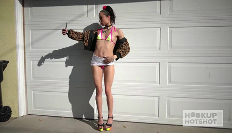 Tiny Teen Alexis Tae Gets Throat & Pussy Fucked Bareback By Bryan Gozzling! 2026/FullHD