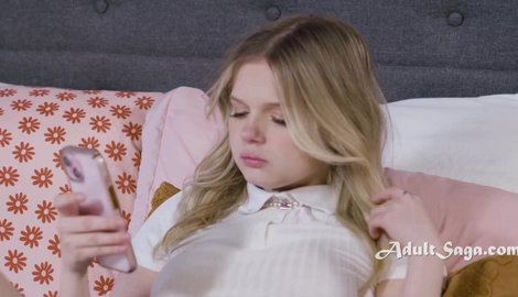 Stepmom Rubs The Wrong Feet And Joins The Scandal Under The Blanket with seductive models Coco Lovelock, Charlie Forde 2026/FullHD