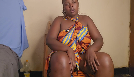 OLD BLACK MOM IN SOFA FINGERING PUSSY with charming Didumwe 2026/FullHD