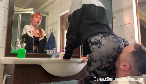 Petite Princess FemDom – Slave Cleans Mistress Kiras Ass With Tongue After Gym – Rimjob Femdom – Slave Cleans Mistress Kira_s Ass With Tongue After Gym – Rimjob Femdom