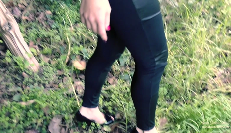 Expensive Crack Addiction with Worship Amanda