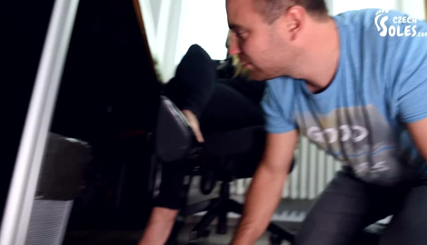Inappropriate suggestions at workplace leads to foot worship