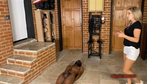 Squishysax - Miss Courtney - Cruel Converse Crushing with Sadistic Queens
