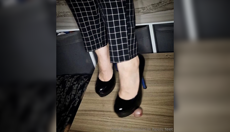 Shoejob And Quick Handjob For That Little Dick with ACM FEET & HEELS