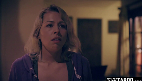 Lost blonde MILF traveller let two strangers double penetrate her with attractive models Zoey Monroe, Seth Gamble, Jake Adams 2026/FullHD