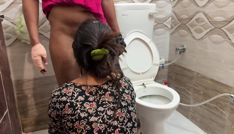 Step Mom Helping Her Injured Step Son to Wash and Seduced Him. Finally End up with Sucks His Cock, Before Getting Fucked Hard with social media star Desisaarabhabhi 2026/FullHD
