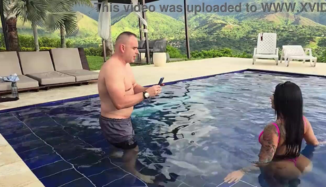 Salome Gil ends up having sex in the pool with a famous Spanish professional photographer, XAVIphoto 2026/FullHD