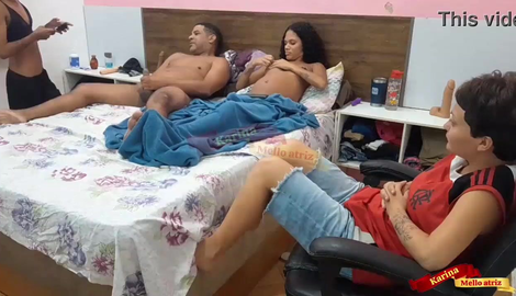 Two lesbian friends came to my house and I ate one of their asses while the other touched herself. introducing Leo Ogro, Jasmine Santanna, Karina Mello, Sapatinha 2026/HD