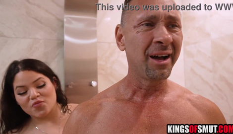 Stepdad and BBW stepdaughter bathing & fucking and stunning models Peter Fitzwell, Dani Valentina 2026/FullHD