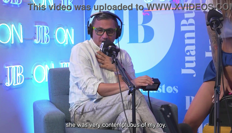 The sizzling blonde MollySmith squirts all over the Sybian machine on Juan Bustos' podcast 2026/FullHD