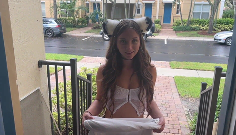 Squirting Teen Trick-Or-Treater ~ Macy Meadows ~ Household Fantasy ~ Scott Stark 2026/FullHD