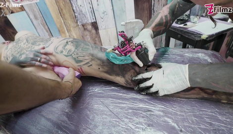 Superb Tattoo Babe Gets a New Tattoo while Having a Big Dick in her Asshole - Gaping and ATM with sexy models Anuskatzz, Merry4fun, Nikolaz Zpageti 2026/FullHD
