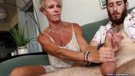 Over 40 Handjobs - Anzee Starr Step-Mom Handjob - 2023/FullHD