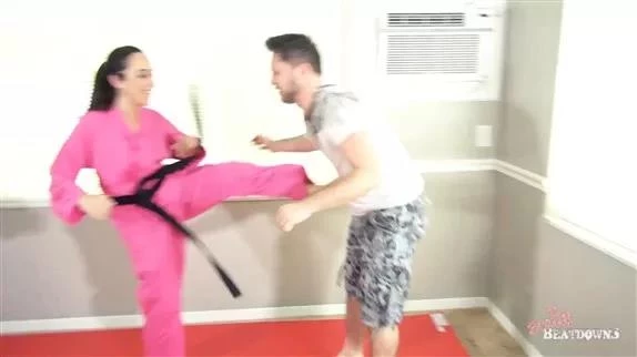 XBrats - Roxanne Rae 161 - Bratty Beatdown - 2025/FullHD