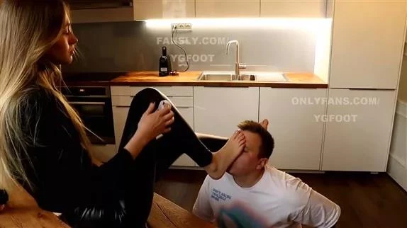 YGoddess - I Want To Stomp Your Face - 2025/FullHD