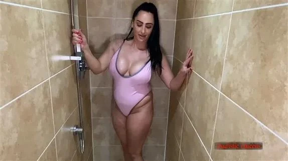 Squishysax - Mistress Chloe - Stomped In The Shower with Sadistic Queens - 2025/FullHD