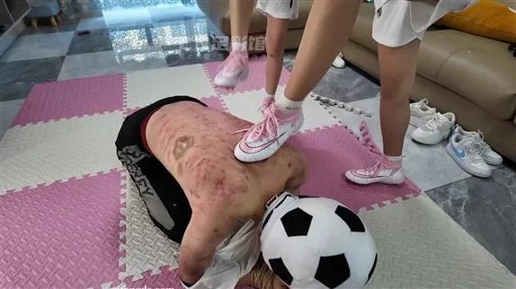 Chinese Queen Training 3095 - 2025/FullHD