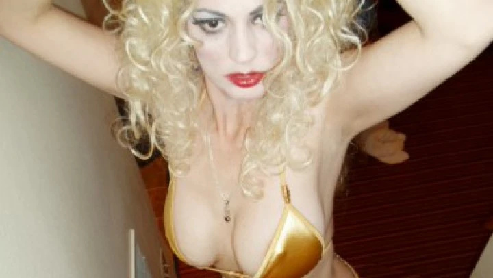 38EE TITS BIMBOFICATION + BLOWJOB TRAIN with Tia Tizzianni - 2025/FullHD