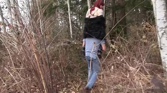 Big Luscious Ass Scrawny Pony - Lady Lennox with Club Stiletto - 2026/FullHD