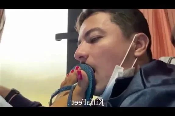 Foot worship flip flop foot job with kiffafeet - 2025/SD