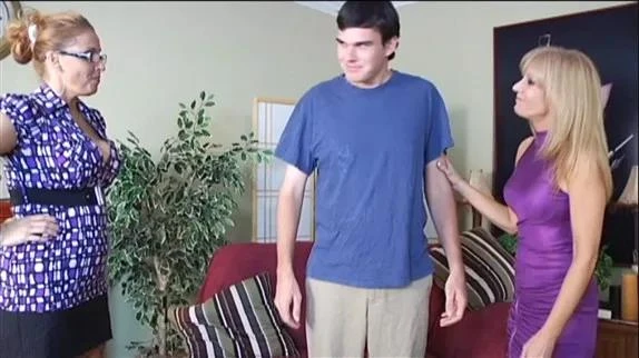 Jessica Stacie Staci Starr Cougarville Episode The Delivery Boy - 2025/FullHD