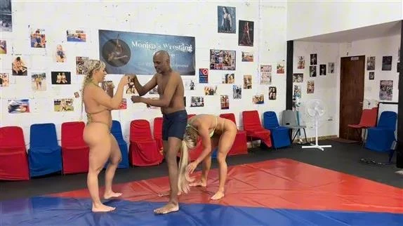 Strong Girls Lift Carry Man With Ease with Denise Anders Femdom Fantasy - 2026/FullHD